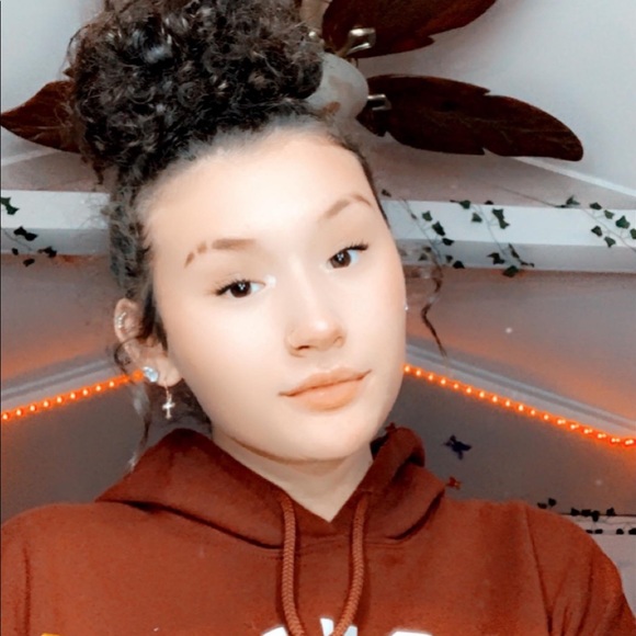 Meet your Posher, Natalie - Picture 1 of 1